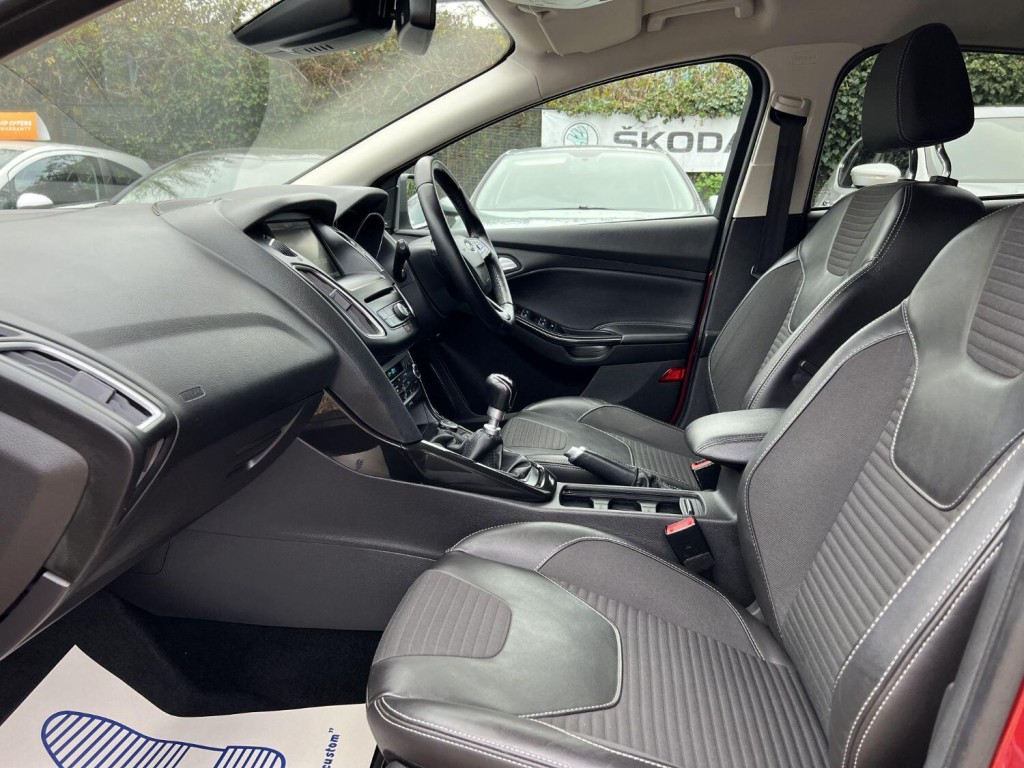 FORD FOCUS 1.0 T EcoBoost Titanium X 2014
