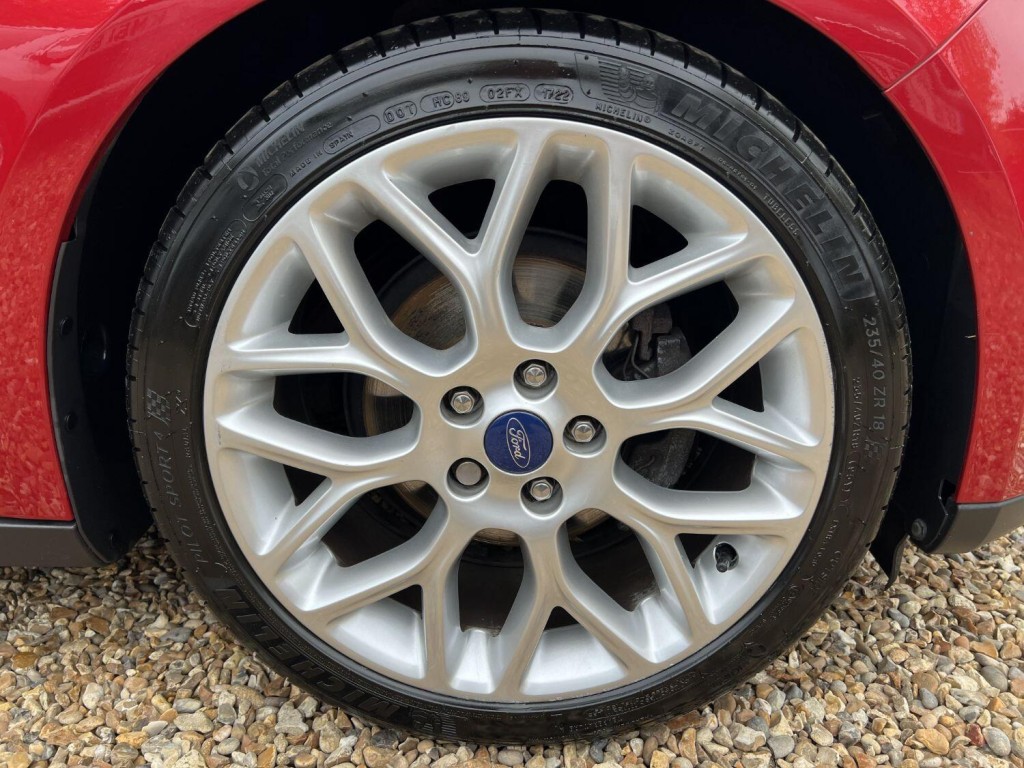 FORD FOCUS 1.0 T EcoBoost Titanium X 2014