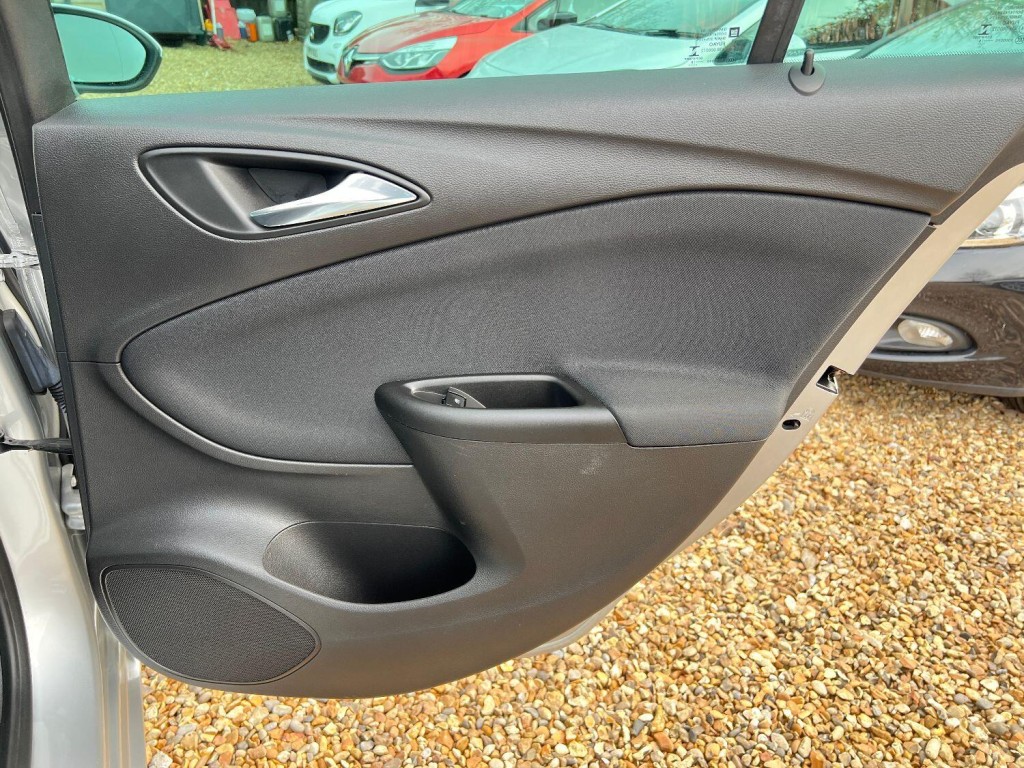 VAUXHALL ASTRA 1.6 CDTi Design 2018