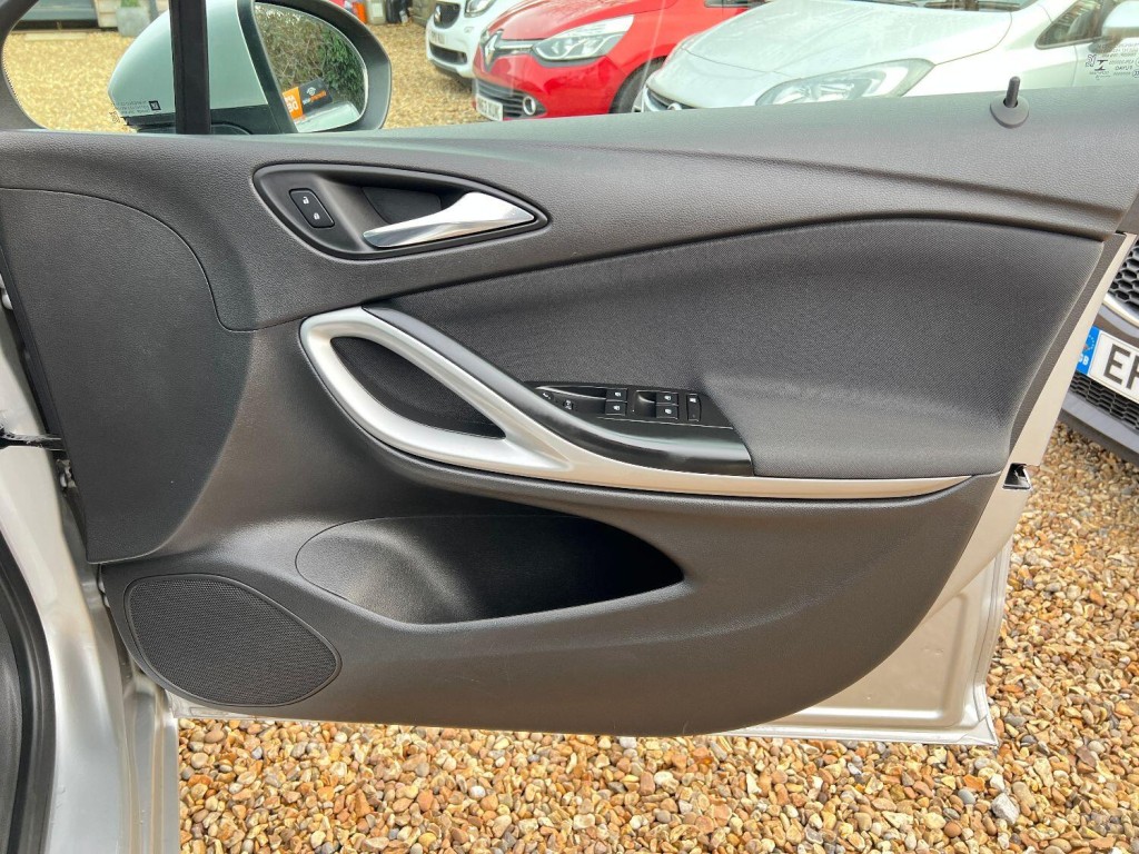 VAUXHALL ASTRA 1.6 CDTi Design 2018