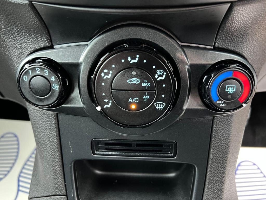 FORD FIESTA 1.3 Style 2013