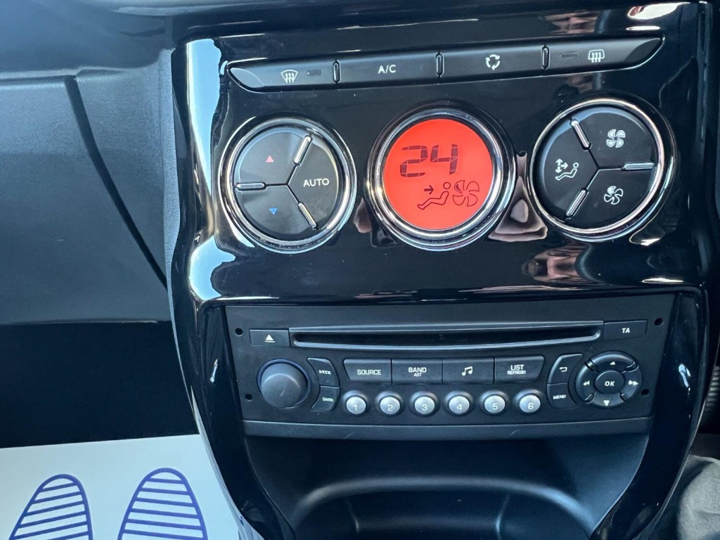 CITROEN C3 1.6 VTi Exclusive 2015