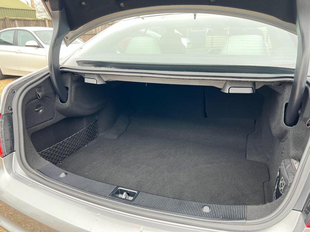 MERCEDES-BENZ E CLASS 3.0 E350d V6 BlueTEC AMG Sport 2013