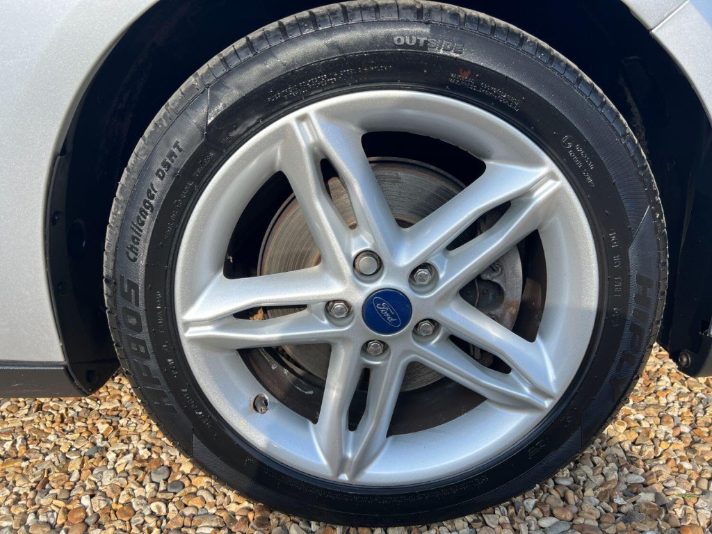 FORD FOCUS 1.5 T EcoBoost Titanium 2017