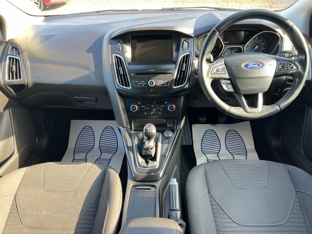 FORD FOCUS 1.5 T EcoBoost Titanium 2017