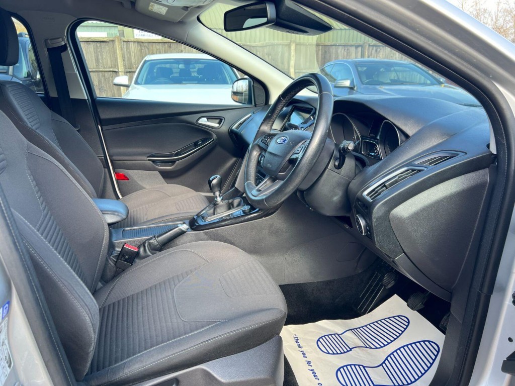 FORD FOCUS 1.5 T EcoBoost Titanium 2017