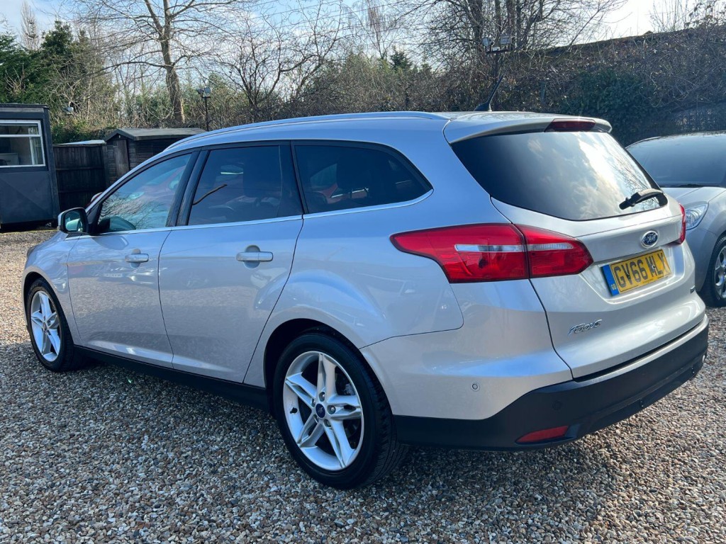 FORD FOCUS 1.5 T EcoBoost Titanium 2017