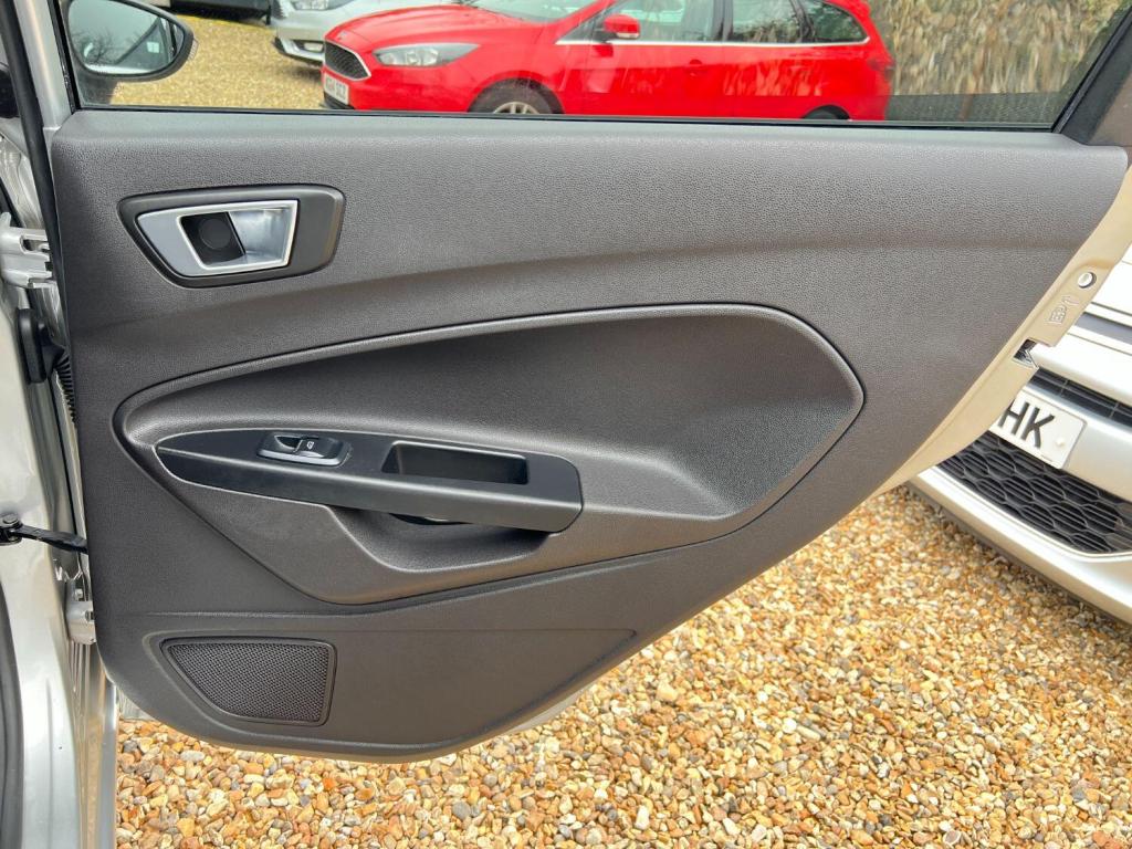 FORD FIESTA 1.6 TDCi Titanium X 2014