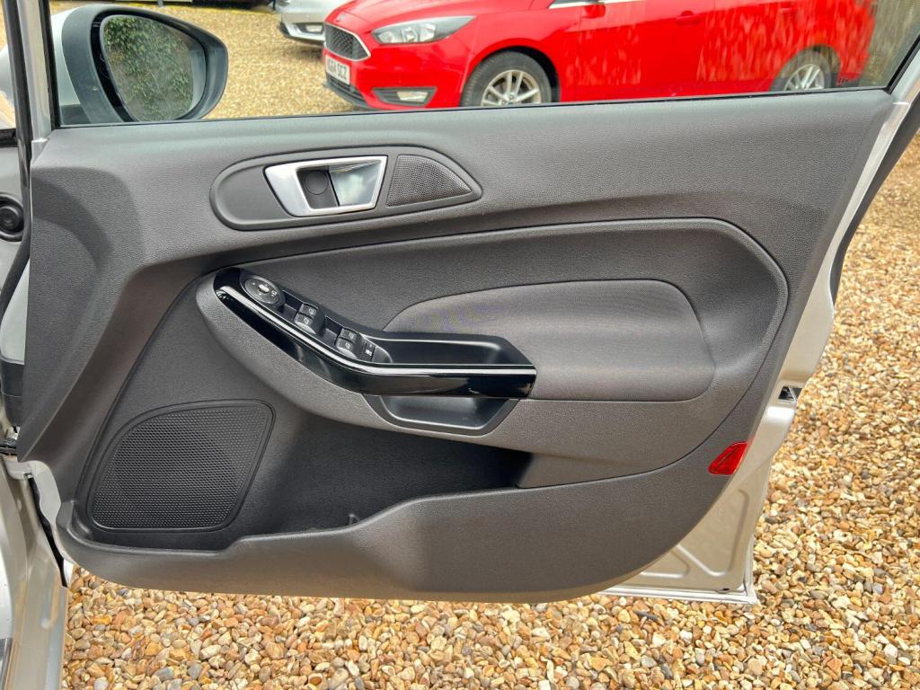 FORD FIESTA 1.6 TDCi Titanium X 2014