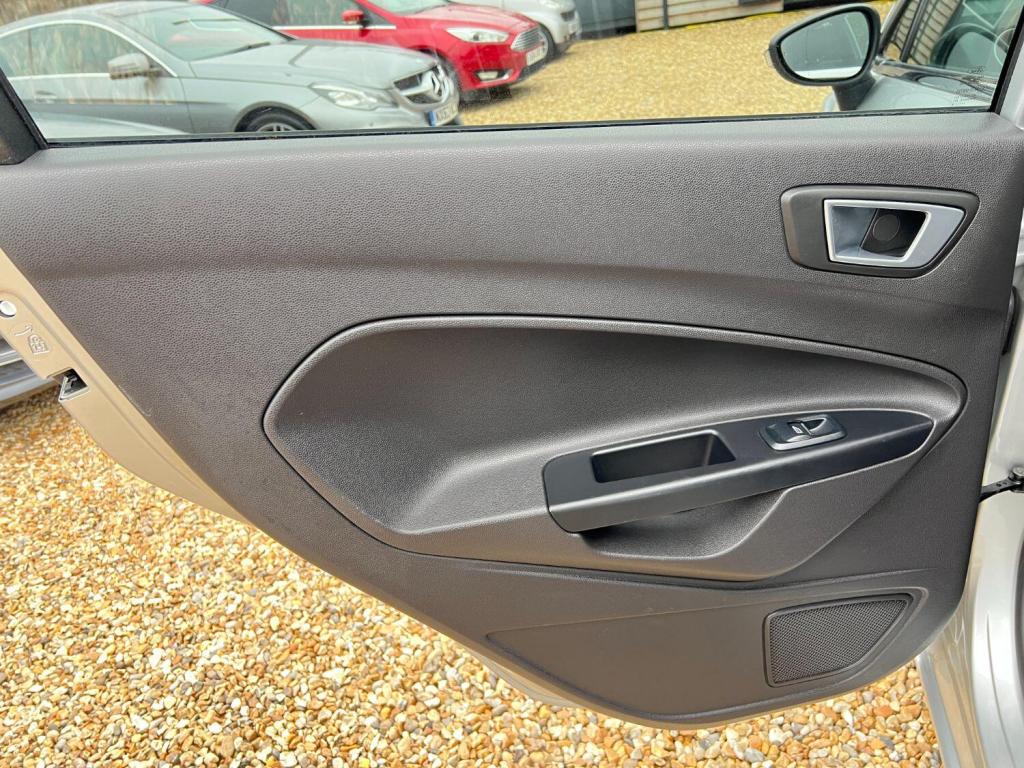 FORD FIESTA 1.6 TDCi Titanium X 2014