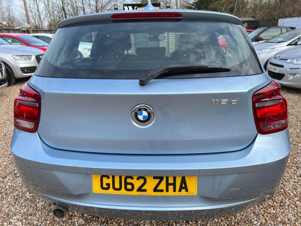 BMW 1 SERIES 2.0 118d SE Sport 5-door 2012