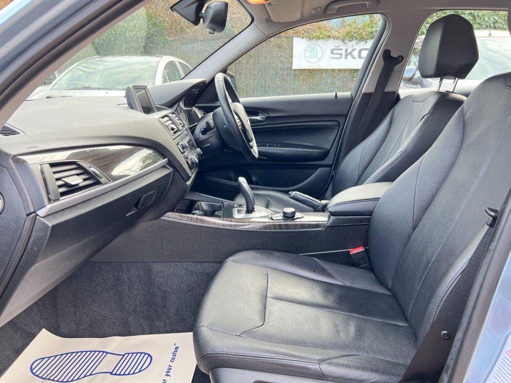 BMW 1 SERIES 2.0 118d SE Sport 5-door 2012