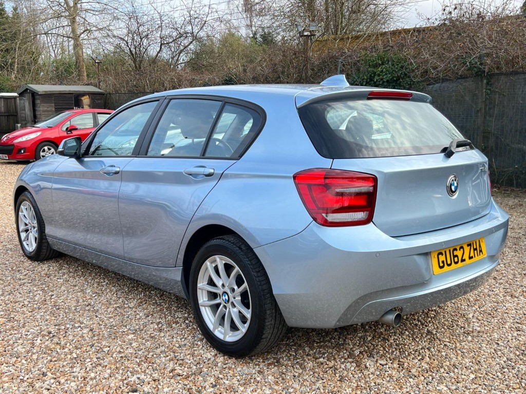 BMW 1 SERIES 2.0 118d SE Sport 5-door 2012
