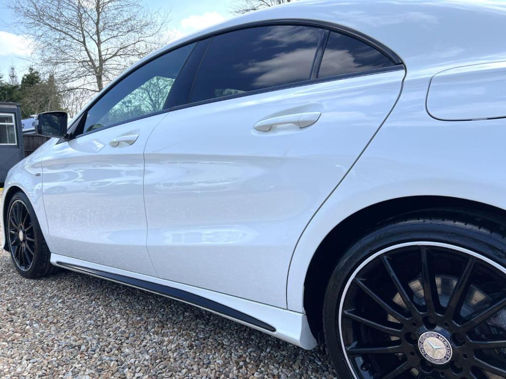 MERCEDES-BENZ CLA 1.6 CLA180 AMG Sport 2013