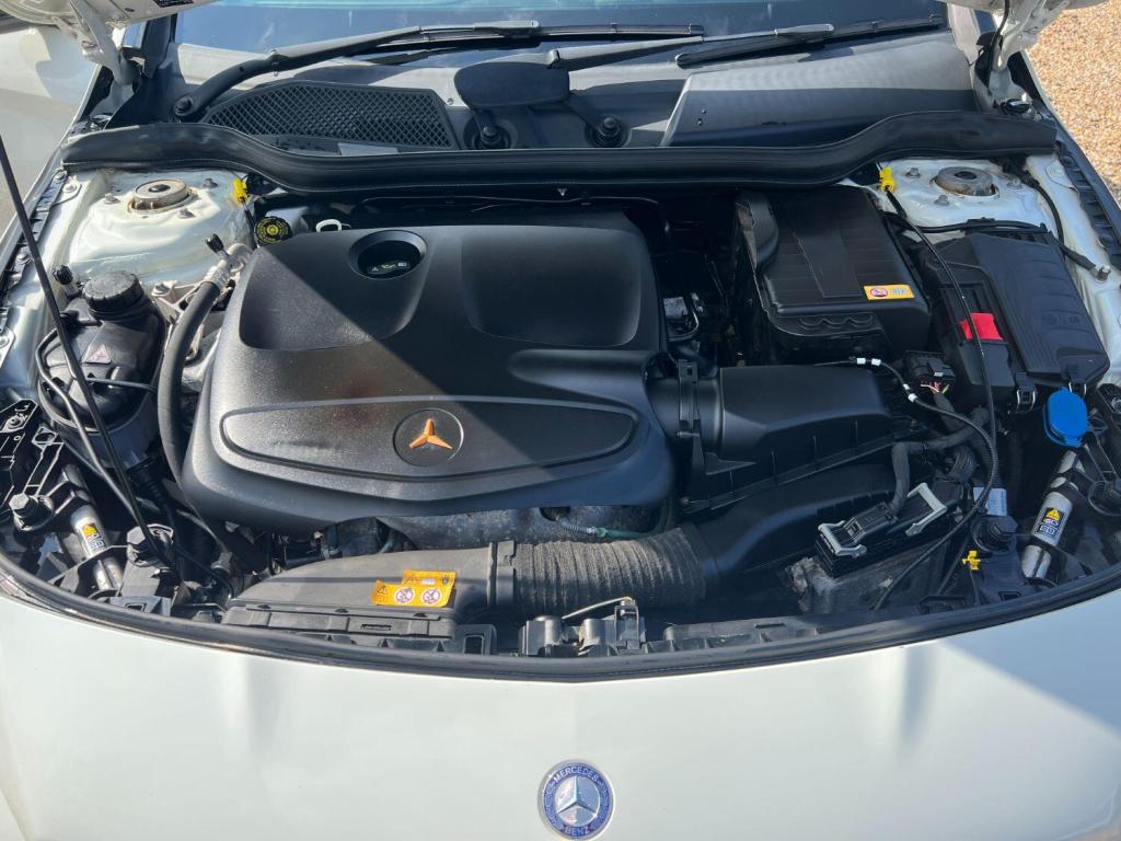 MERCEDES-BENZ CLA 1.6 CLA180 AMG Sport 2013