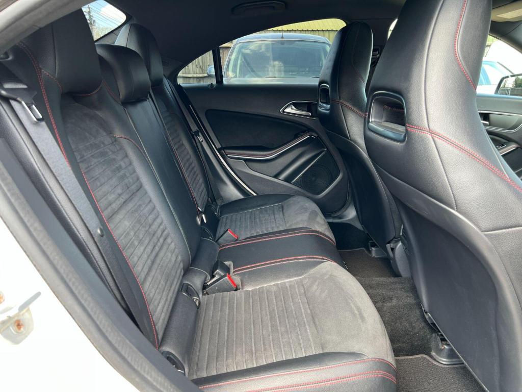 MERCEDES-BENZ CLA 1.6 CLA180 AMG Sport 2013