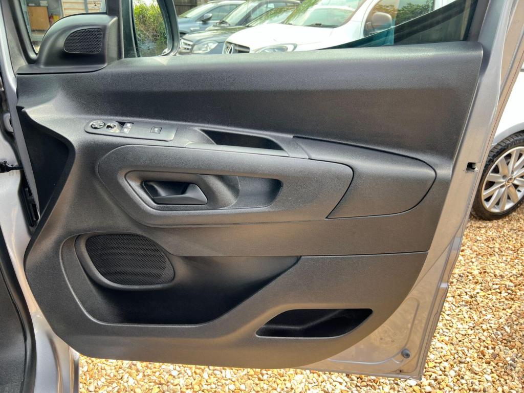 VAUXHALL COMBO 1.6 Turbo D 2000 Edition 2019