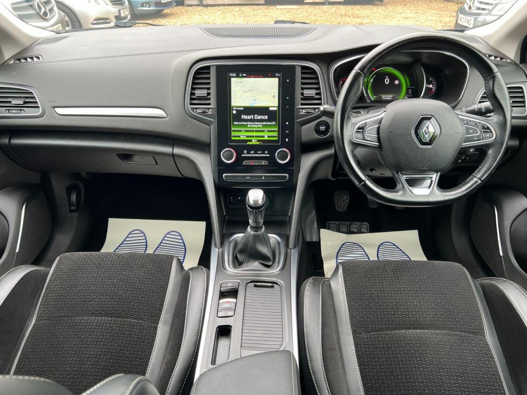 RENAULT MEGANE 1.6 Dynamique S Nav dCi 130 Sports Tourer 2017