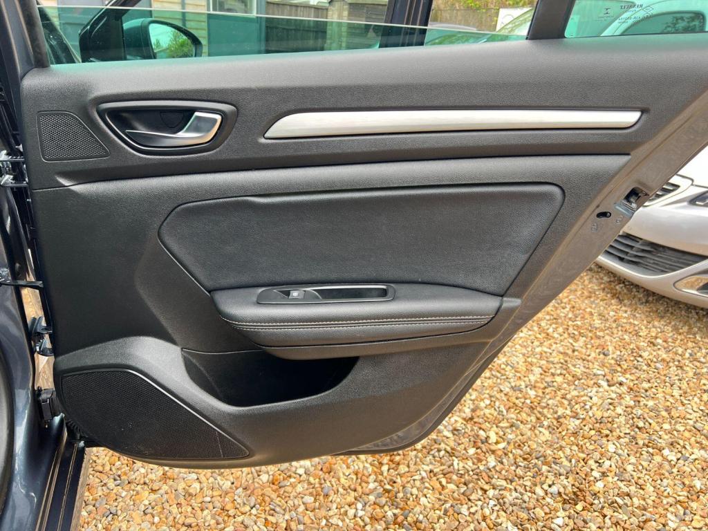 RENAULT MEGANE 1.6 Dynamique S Nav dCi 130 Sports Tourer 2017