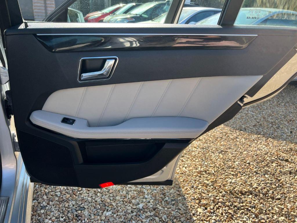 MERCEDES-BENZ E CLASS 3.0 E350 CDI V6 BlueEfficiency Avantgarde 2011