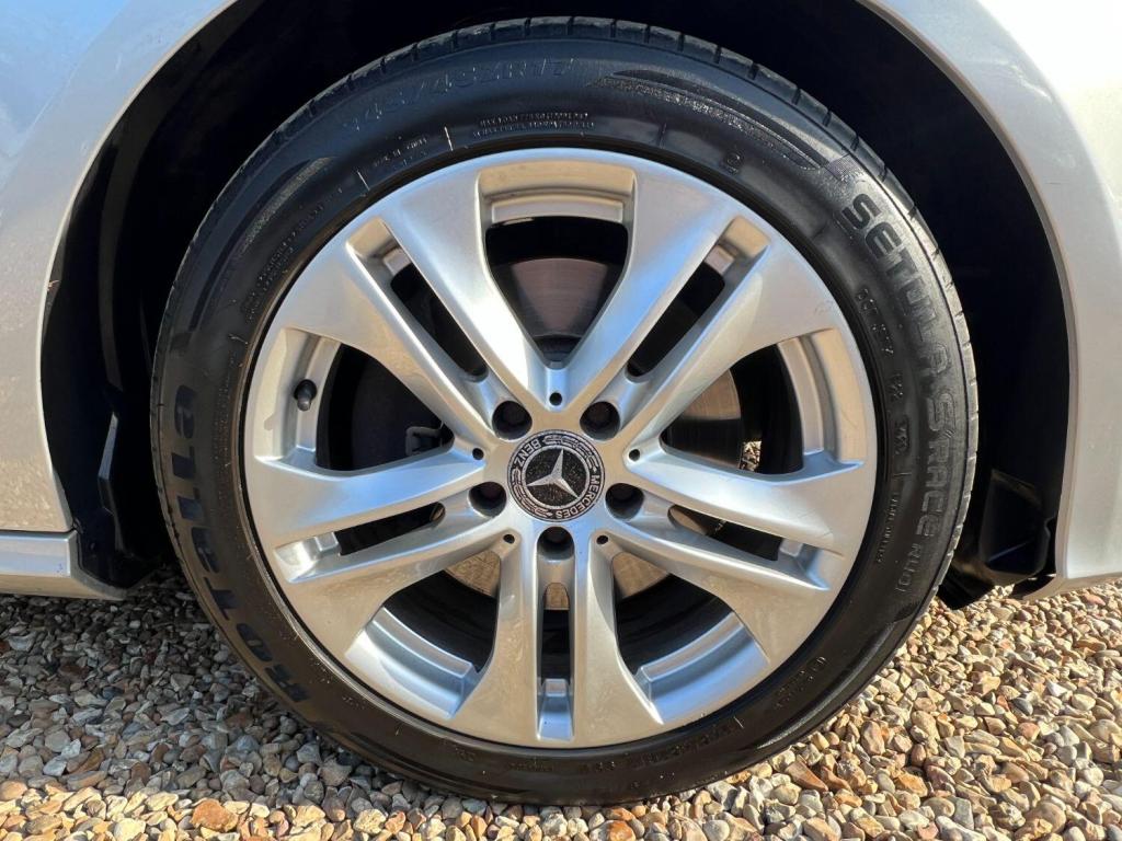 MERCEDES-BENZ E CLASS 3.0 E350 CDI V6 BlueEfficiency Avantgarde 2011