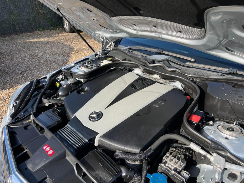 MERCEDES-BENZ E CLASS 3.0 E350 CDI V6 BlueEfficiency Avantgarde 2011
