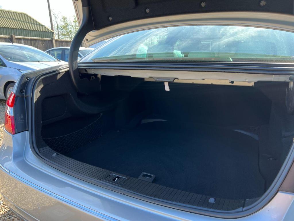 MERCEDES-BENZ E CLASS 3.0 E350 CDI V6 BlueEfficiency Avantgarde 2011