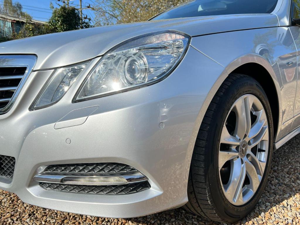 MERCEDES-BENZ E CLASS 3.0 E350 CDI V6 BlueEfficiency Avantgarde 2011
