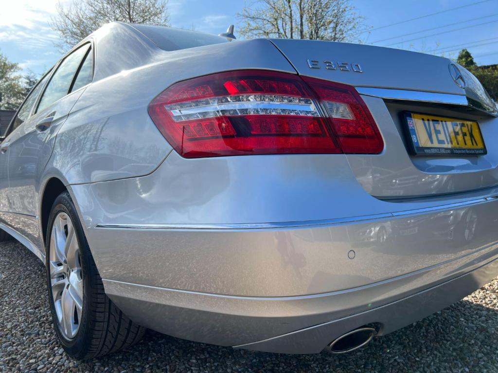 MERCEDES-BENZ E CLASS 3.0 E350 CDI V6 BlueEfficiency Avantgarde 2011