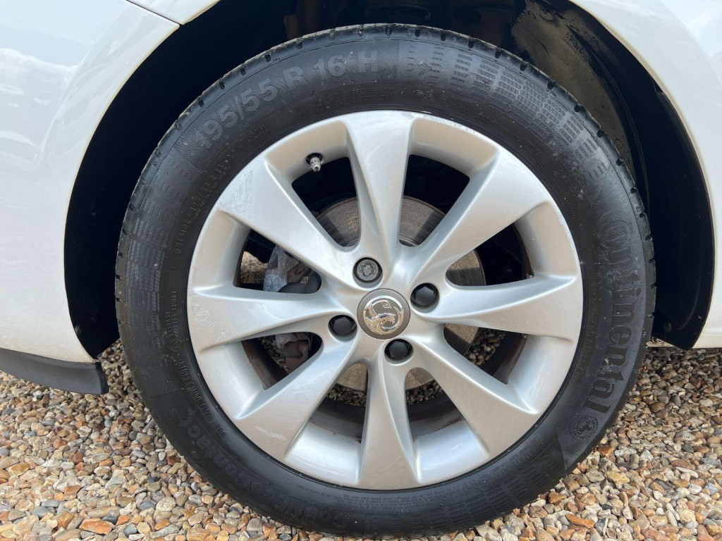 VAUXHALL CORSA 1.4 i ecoTEC Energy 2018