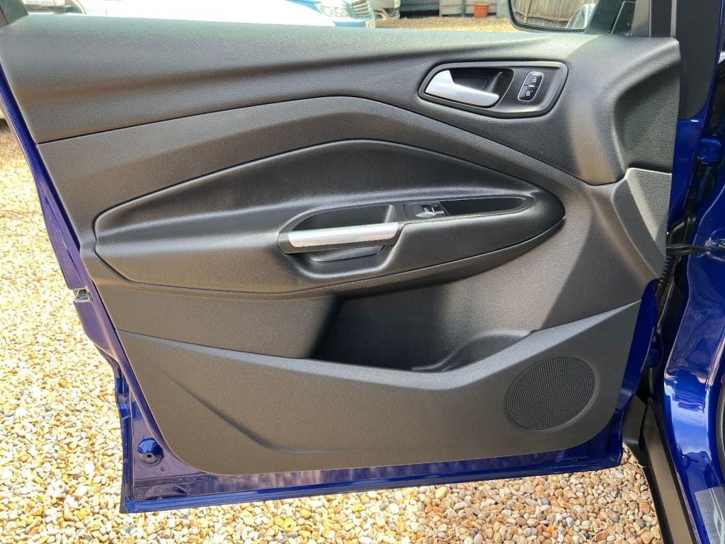 FORD KUGA 2.0 TDCi Titanium 2017