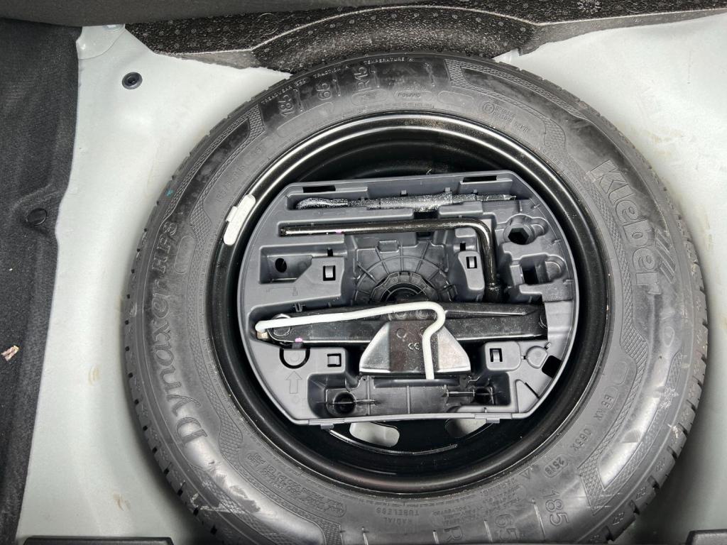 PEUGEOT 208 1.2 PureTech Signature 2018