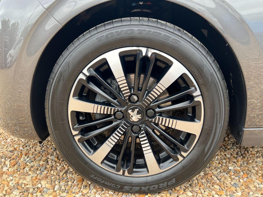 PEUGEOT 208 1.2 PureTech Tech Edition 2018