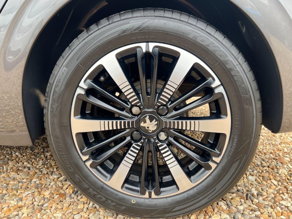 PEUGEOT 208 1.2 PureTech Tech Edition 2018