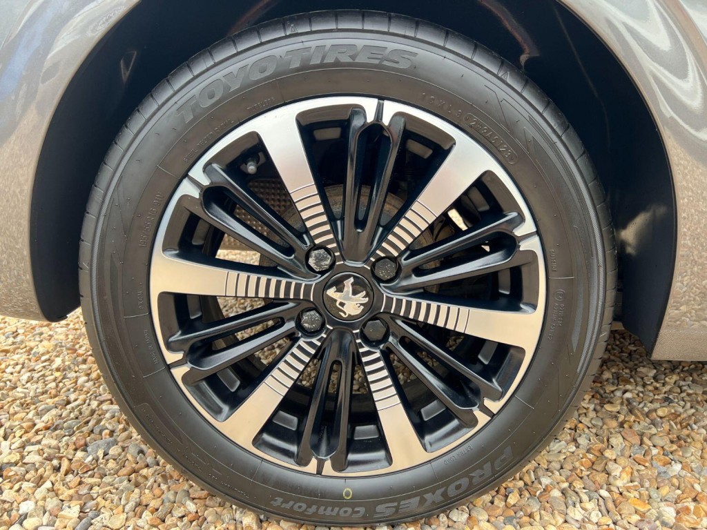 PEUGEOT 208 1.2 PureTech Tech Edition 2018
