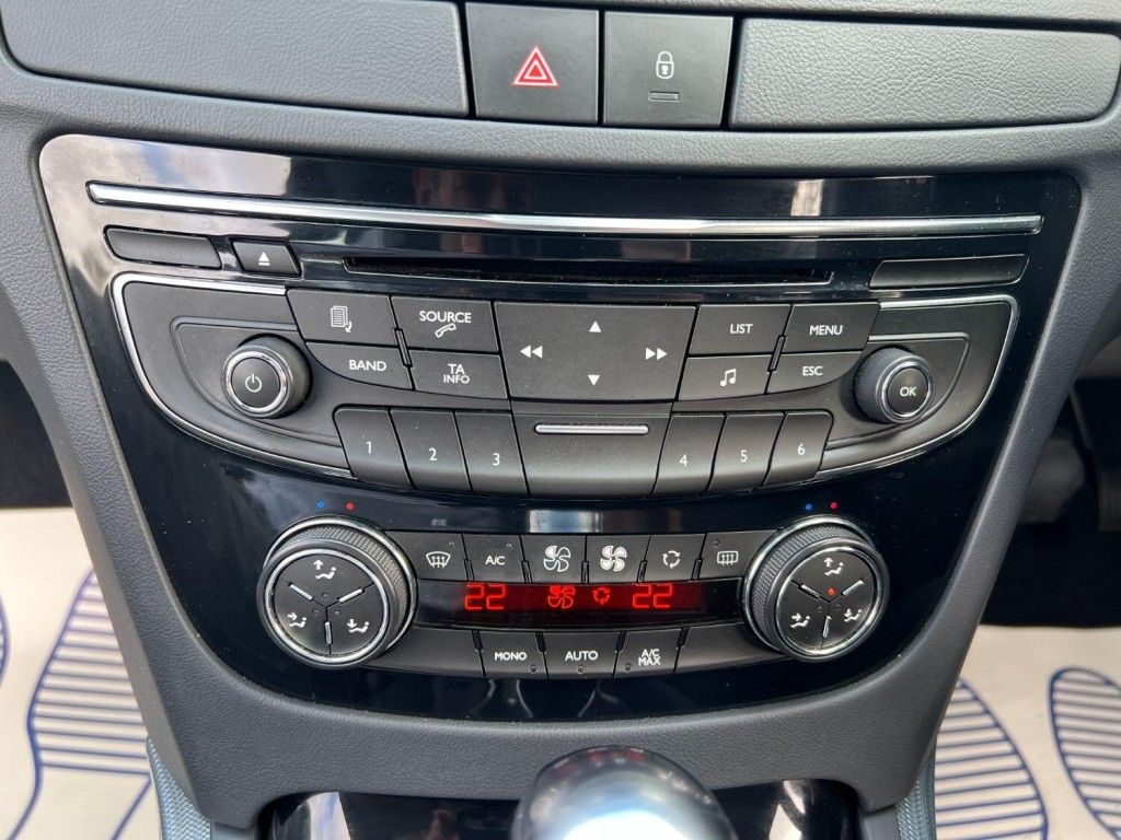 PEUGEOT 508 2.0 HDi Active 2012