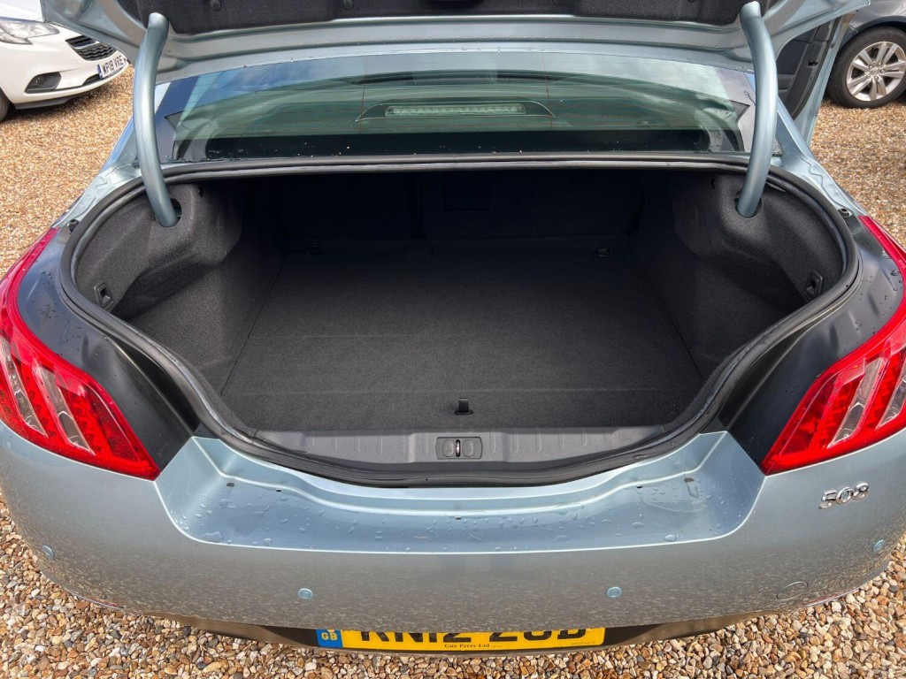 PEUGEOT 508 2.0 HDi Active 2012