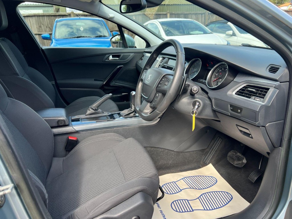 PEUGEOT 508 2.0 HDi Active 2012