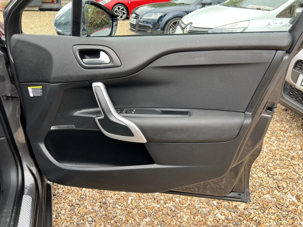 DS AUTOMOBILES DS 4 2.0 BlueHDi Prestige 2016