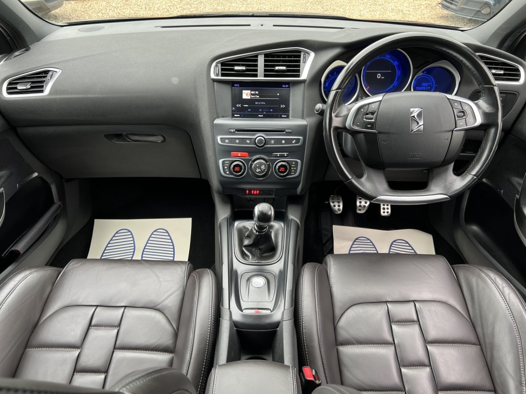 DS AUTOMOBILES DS 4 2.0 BlueHDi Prestige 2016