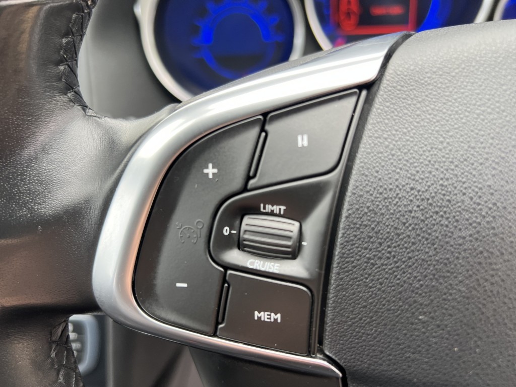 DS AUTOMOBILES DS 4 2.0 BlueHDi Prestige 2016