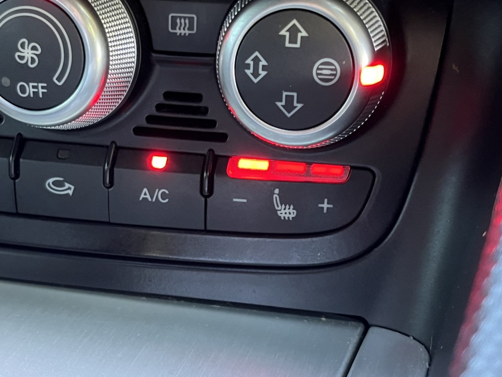 AUDI TT 2.0 TDI Black Edition 2013