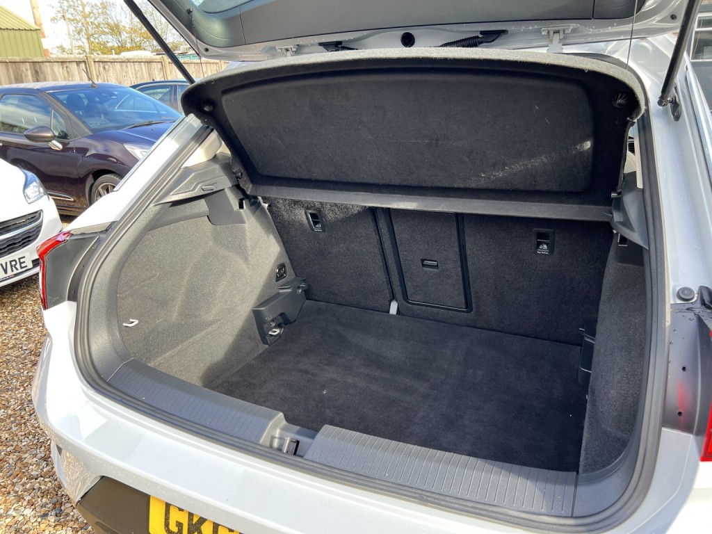 VOLKSWAGEN T-ROC 1.6 TDI SE 2018