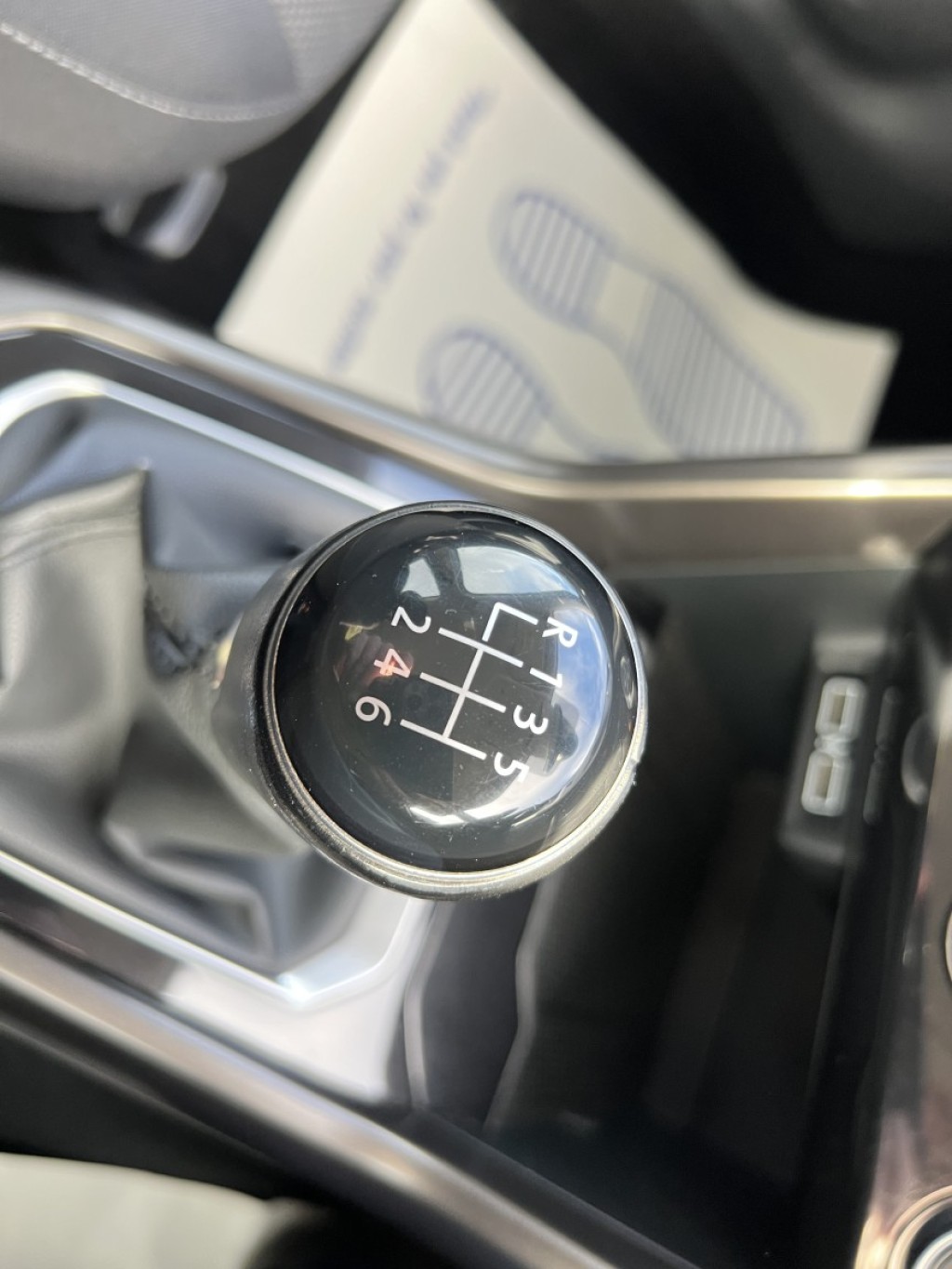 VOLKSWAGEN T-ROC 1.6 TDI SE 2018