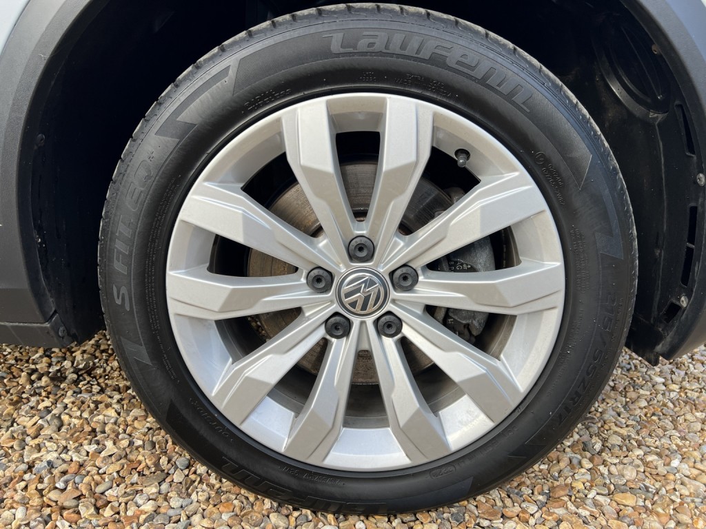 VOLKSWAGEN T-ROC 1.6 TDI SE 2018