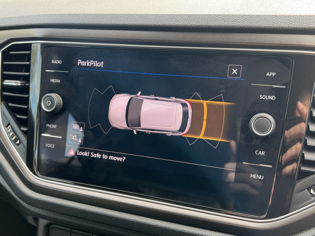 VOLKSWAGEN T-ROC 1.6 TDI SE 2018