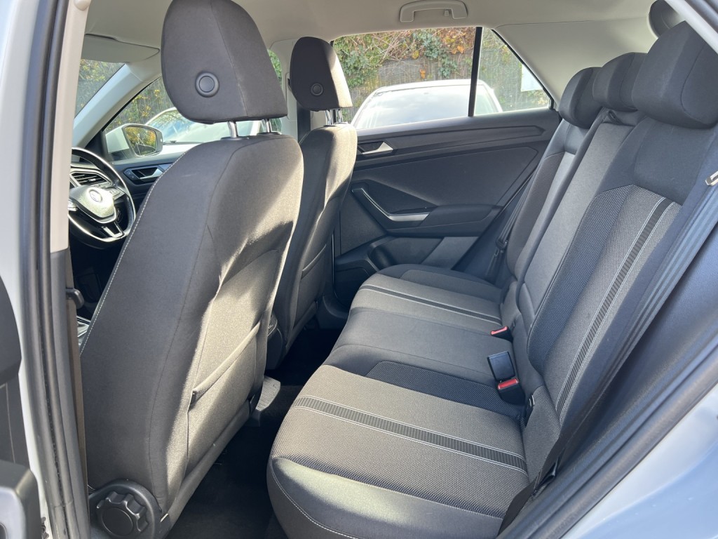 VOLKSWAGEN T-ROC 1.6 TDI SE 2018