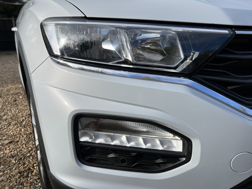 VOLKSWAGEN T-ROC 1.6 TDI SE 2018