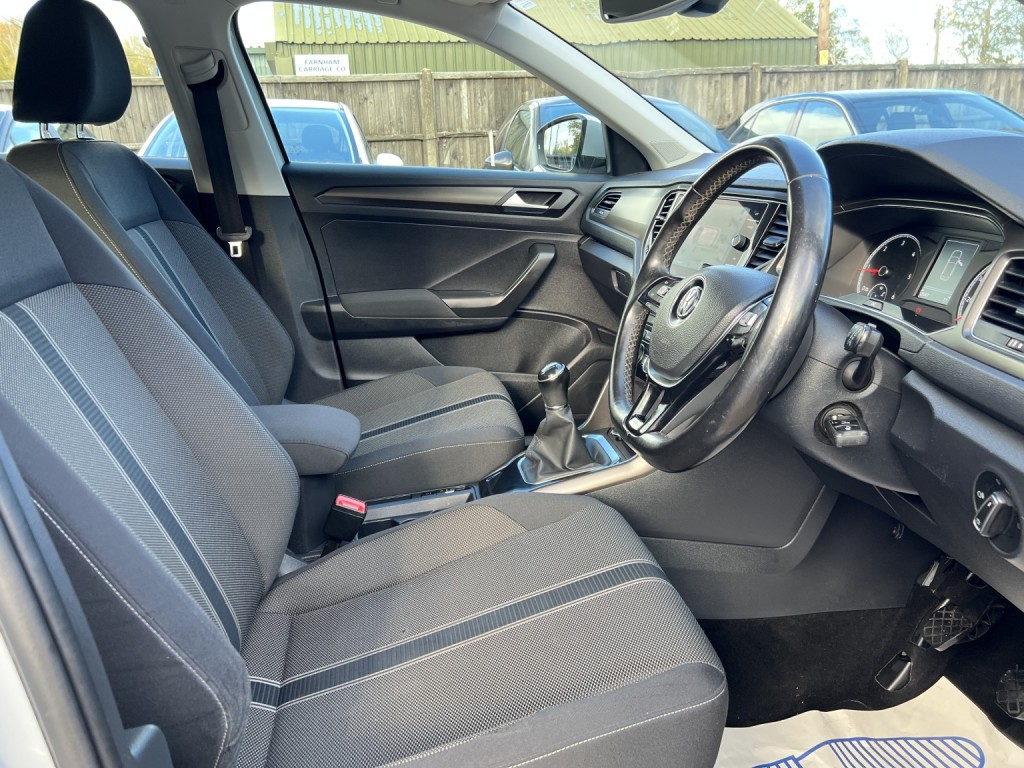 VOLKSWAGEN T-ROC 1.6 TDI SE 2018