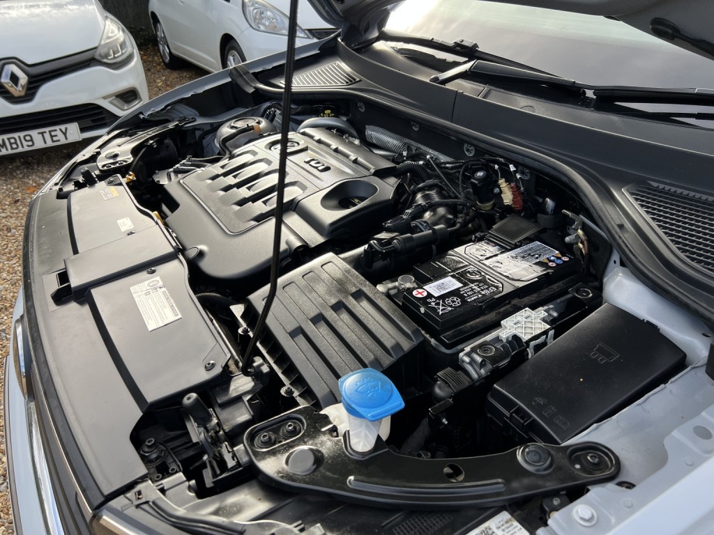 VOLKSWAGEN T-ROC 1.6 TDI SE 2018